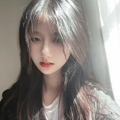 海边的白房子